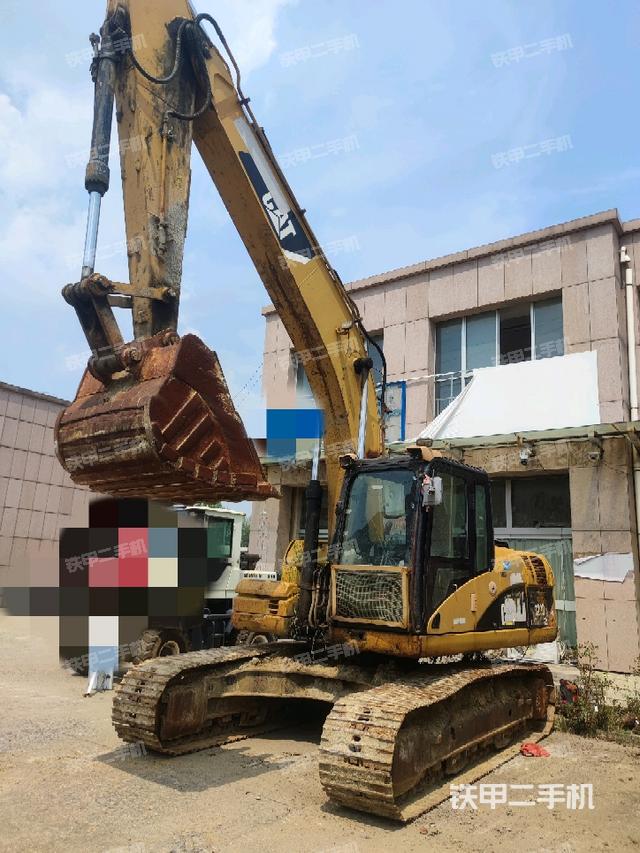 卡特彼勒323DL挖掘机