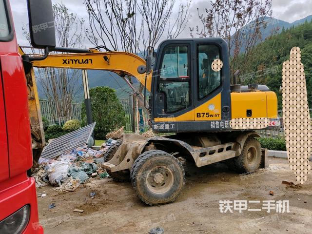 新源XYC75W-9挖掘机
