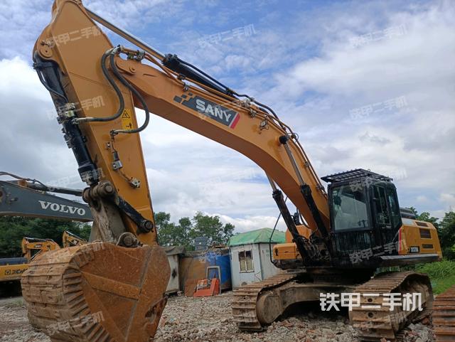 三一重工SY375H挖掘机