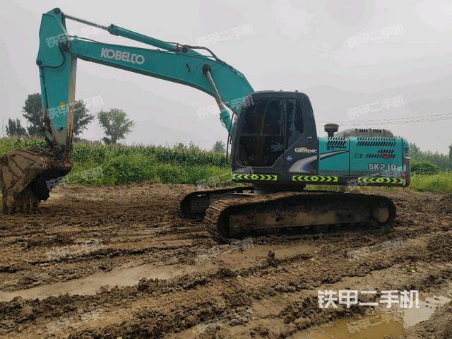 神钢SK210LC-8挖掘机