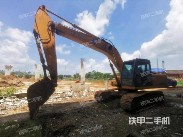 加藤HD820R挖掘机