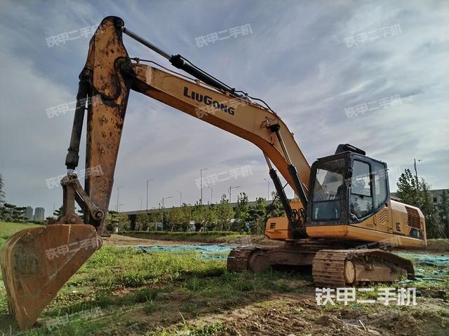 柳工CLG920E挖掘机