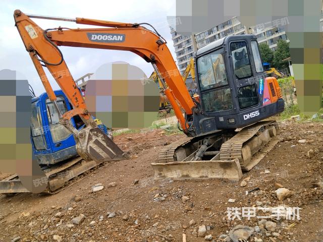 斗山DH55-V挖掘机