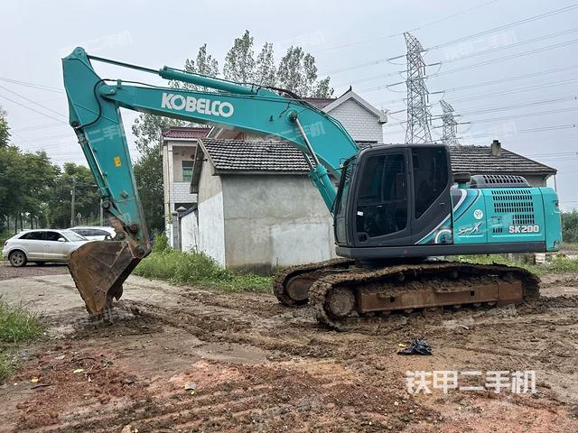 神钢SK200-10挖掘机