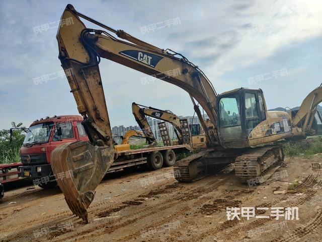 卡特彼勒320C挖掘机