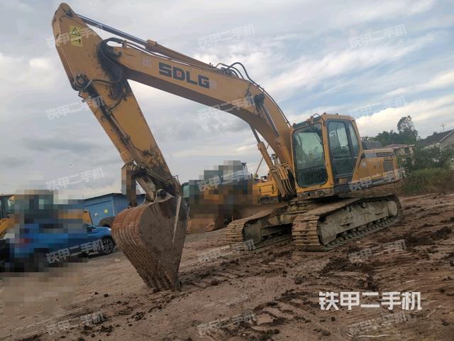 山东临工E6210F挖掘机