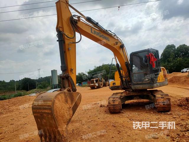 柳工CLG913E挖掘机