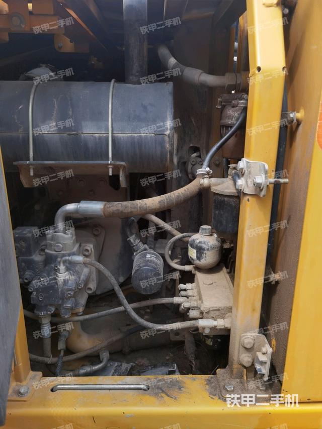 液压泵室（大件舱室）