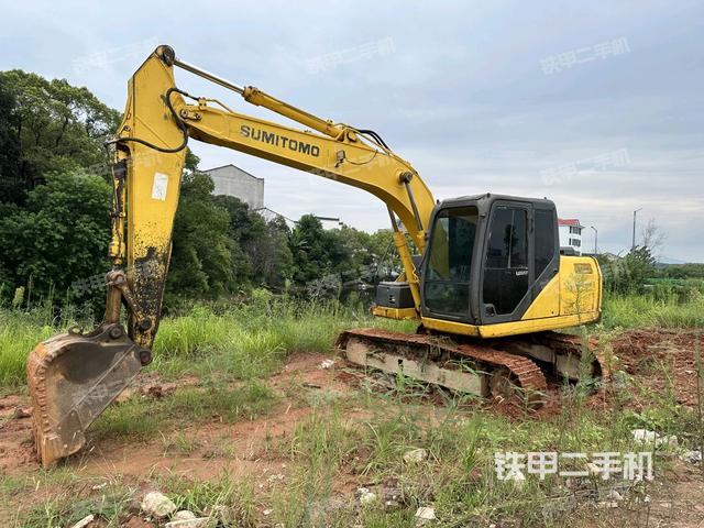 住友SH130-5挖掘机