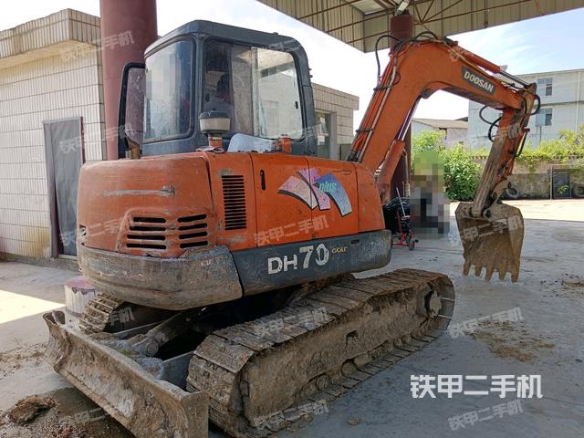 斗山DH55-V挖掘机