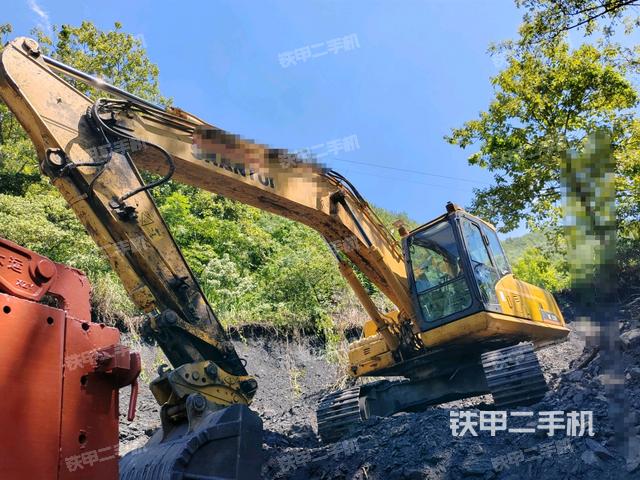 山推挖掘机SE215-9挖掘机