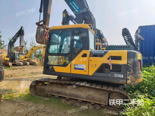 沃尔沃EC120D挖掘机