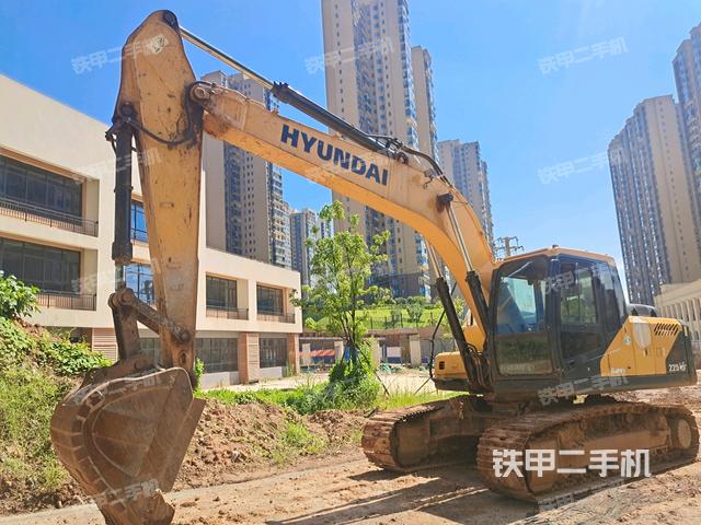 现代R215VS挖掘机