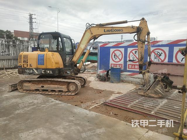 柳工CLG906D挖掘机