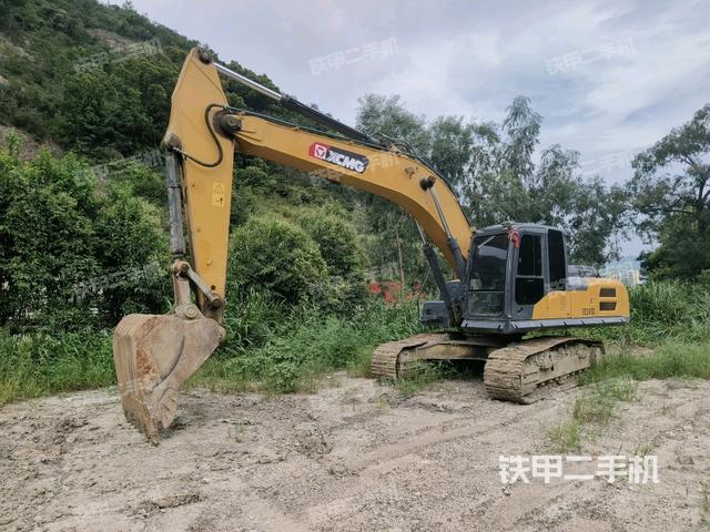 徐工XE245DK挖掘机