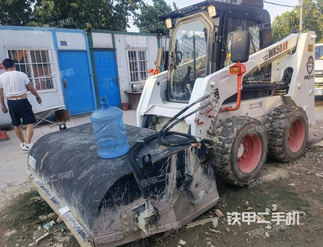 福威重工WS50滑移装载机