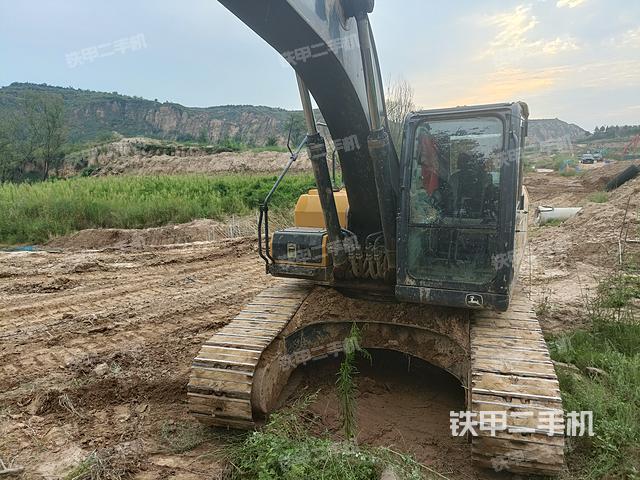 约翰迪尔E210LC挖掘机