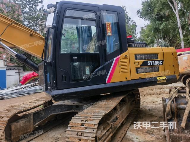 三一重工SY155H挖掘机
