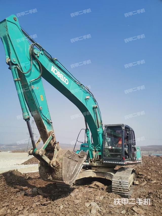 神钢SK250-8挖掘机