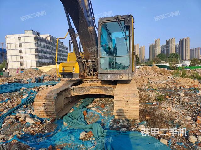沃尔沃EC200 D挖掘机