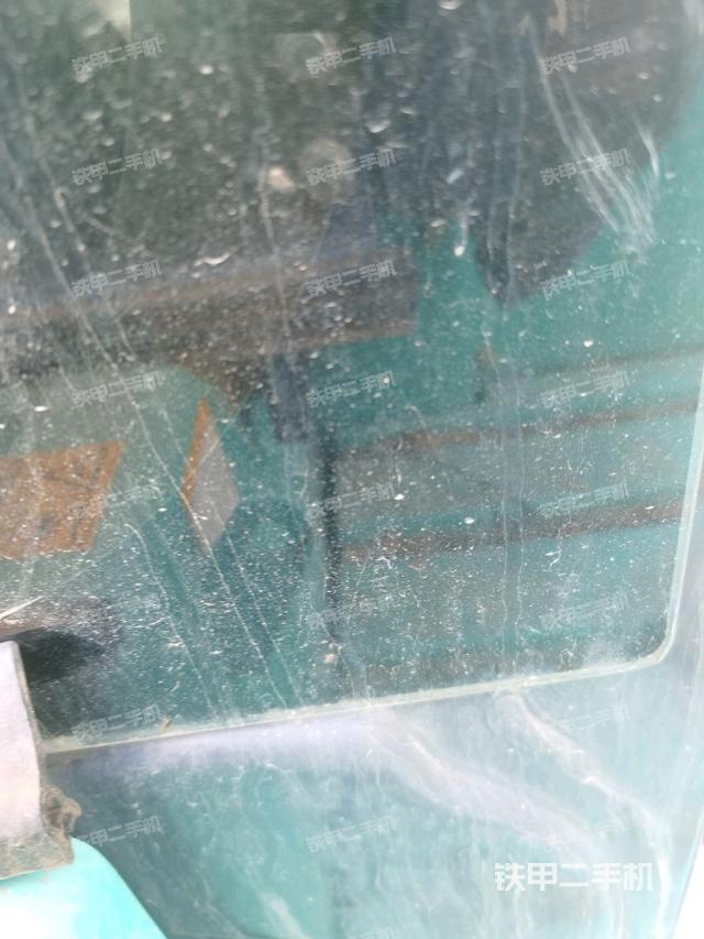 后窗玻璃角標(biāo)(駕駛室部分) 后窗玻璃角標(biāo)(駕駛室部分)
