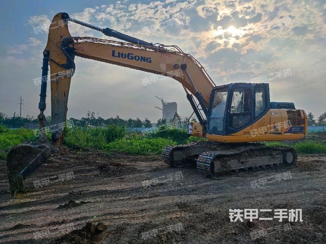 柳工CLG920E挖掘机