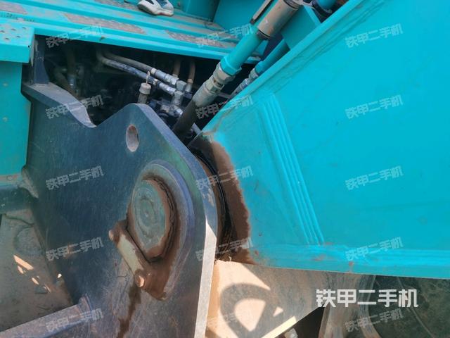 大臂根部?斜視(工作和回轉(zhuǎn)裝置) 大臂根部?斜視(工作和回轉(zhuǎn)裝置)