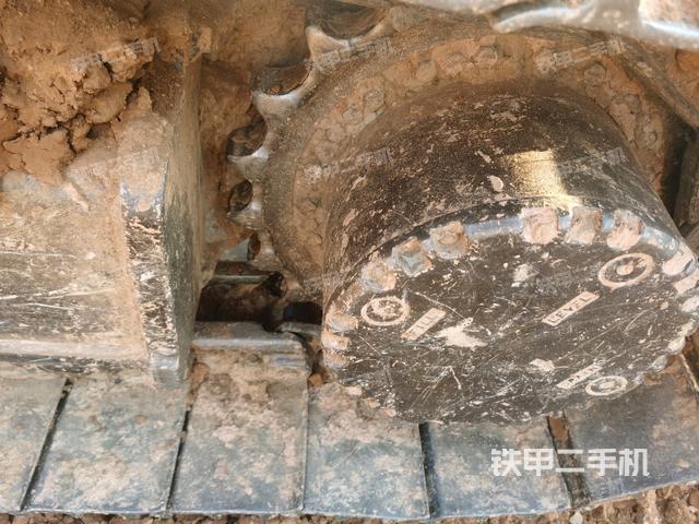 左驅(qū)動(dòng)輪(行走機(jī)構(gòu)) 左驅(qū)動(dòng)輪(行走機(jī)構(gòu))