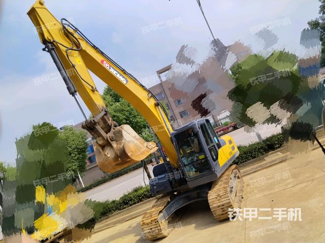 徐工XE200DA挖掘机