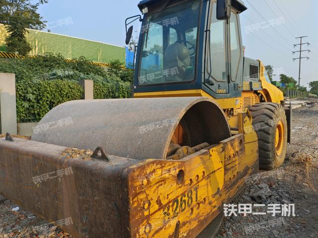 国机常林8268T压路机