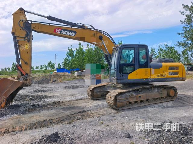 徐工XE215DA挖掘机