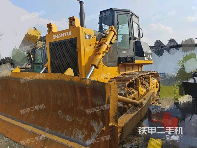山推SD22标准型推土机