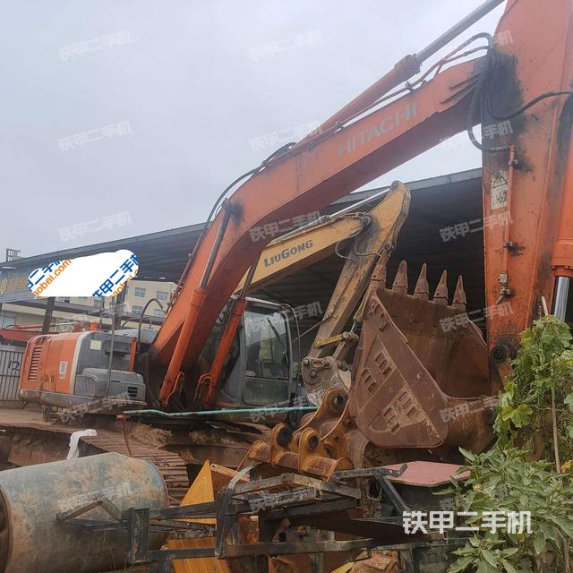 日立ZX250LC-3挖掘机