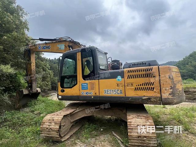 徐工XE215CA挖掘机