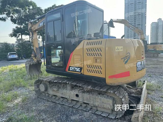 三一重工SY75C挖掘机