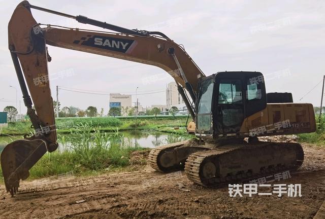 三一重工SY205C挖掘机