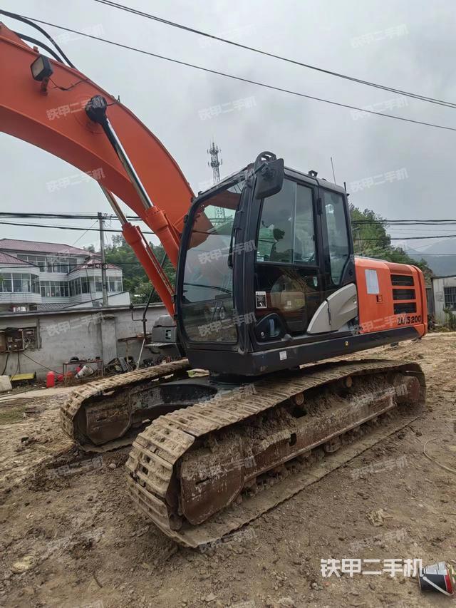 日立ZX200-5G挖掘机