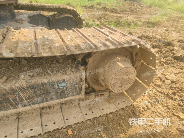 左驅(qū)動輪(行走機(jī)構(gòu)) 左驅(qū)動輪(行走機(jī)構(gòu))