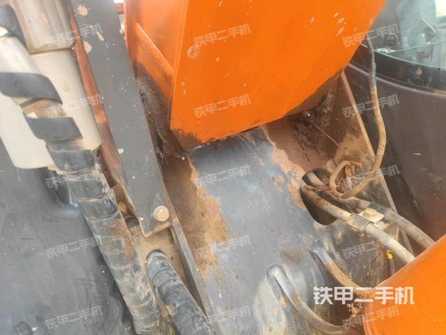 大臂根部?斜(工作和回轉(zhuǎn)裝置) 大臂根部?斜(工作和回轉(zhuǎn)裝置)