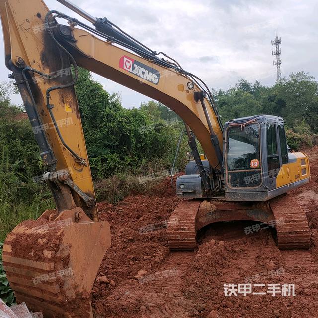 徐工XE205DA挖掘机