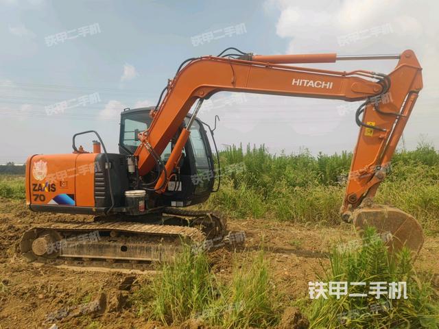 右前45(整機(jī)外觀) 右前45(整機(jī)外觀)