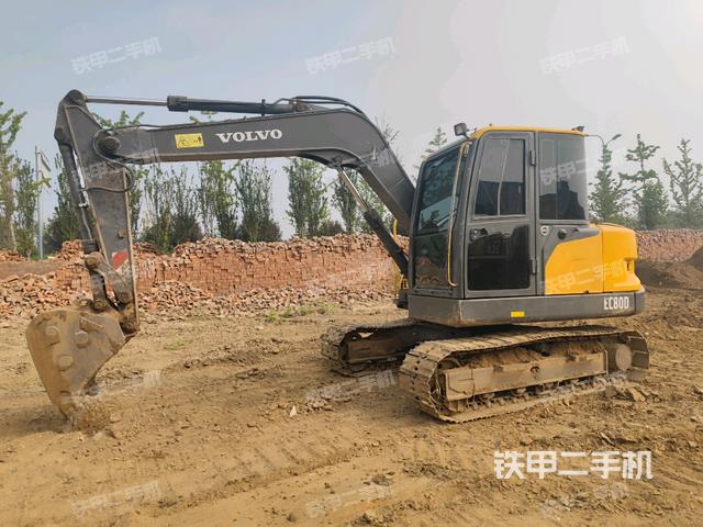 沃尔沃EC80D挖掘机