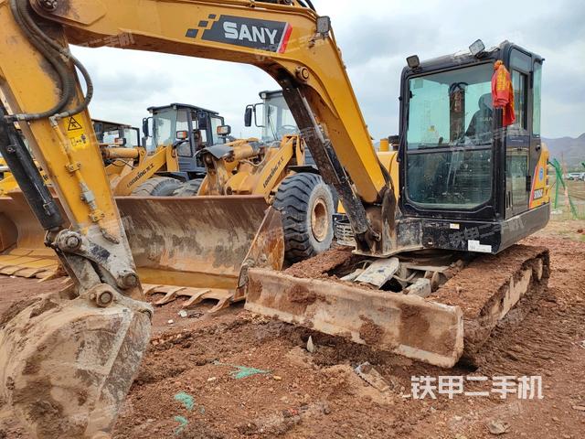 三一重工SY60C挖掘机