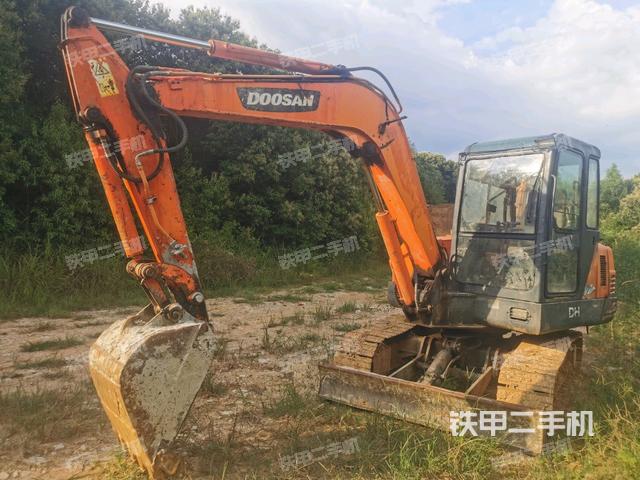 斗山DH55-V挖掘机