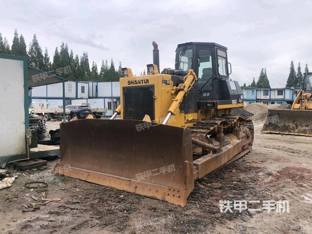山推SD22推土机
