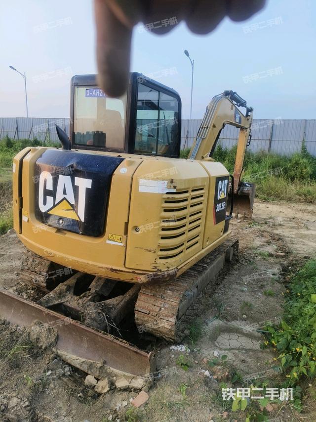 卡特彼勒CAT®305.5E2 小型液压挖掘机