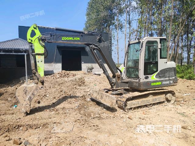 中联重科ZE60E-10挖掘机
