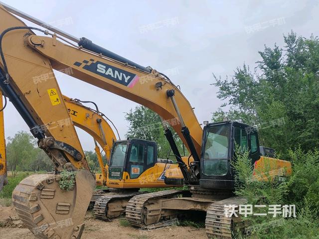 三一重工SY285C挖掘机
