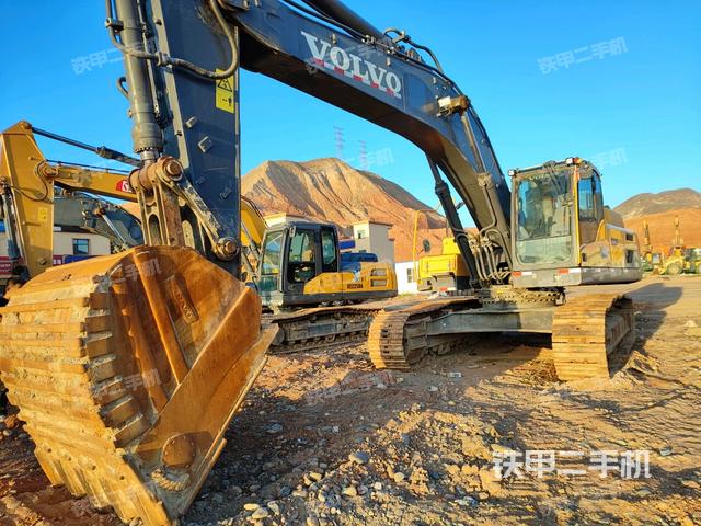 沃尔沃EC380DL挖掘机