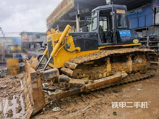 山推SD16L湿地型推土机